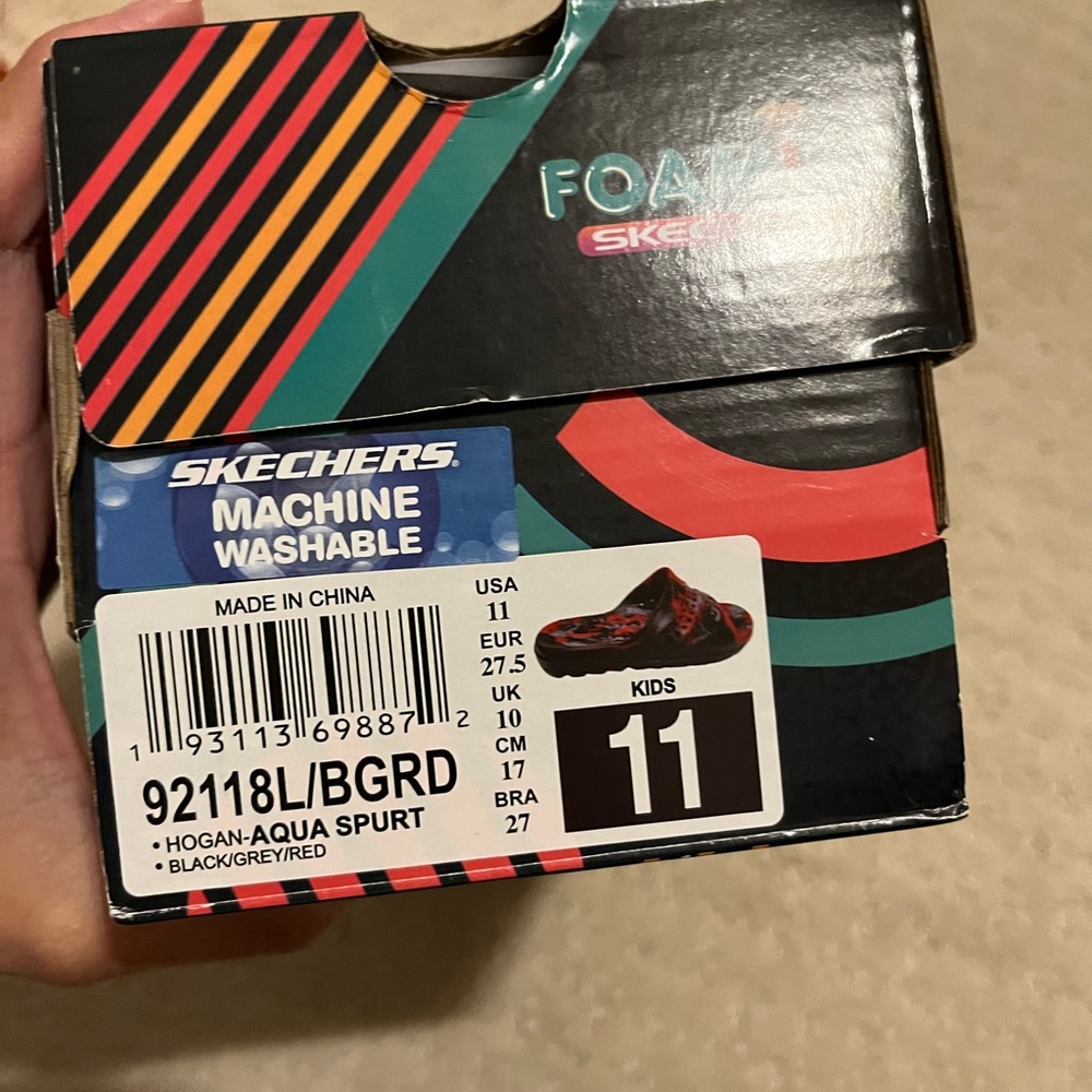 New in box Skechers aqua sport foamies